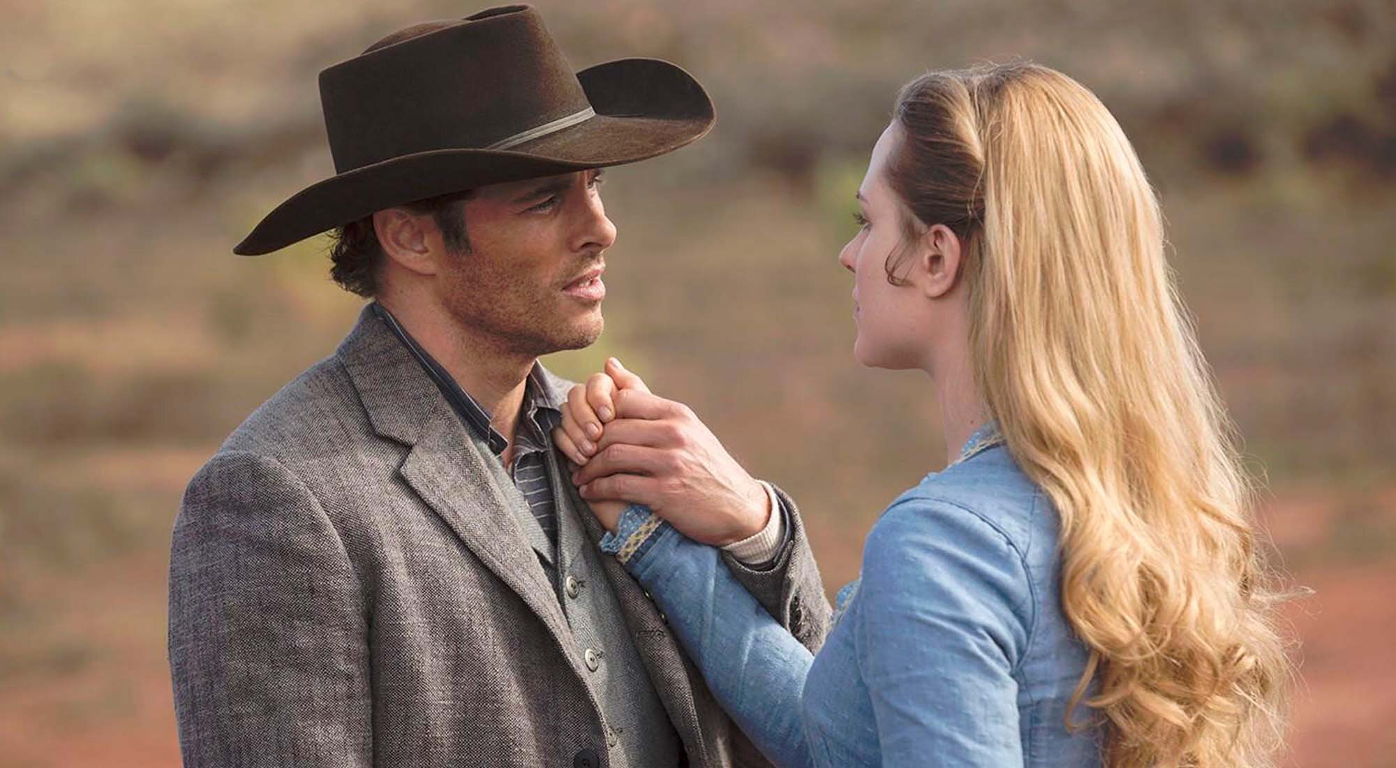 James Mardsen y Evan Rachel Wood, en 'Westworld'