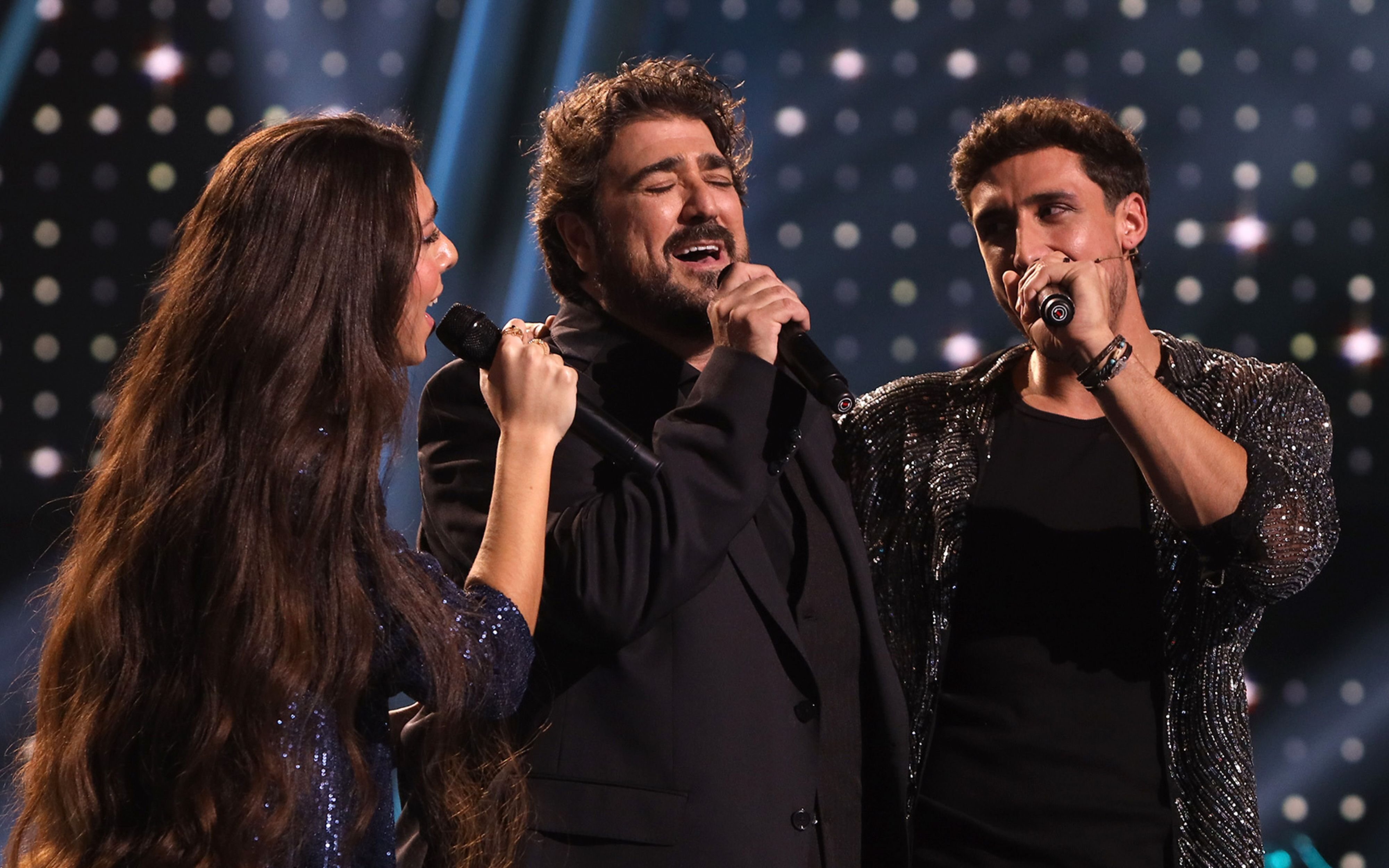 Antonio Orozco junto a Nereida y Miguel en la semifinal de 'La Voz'