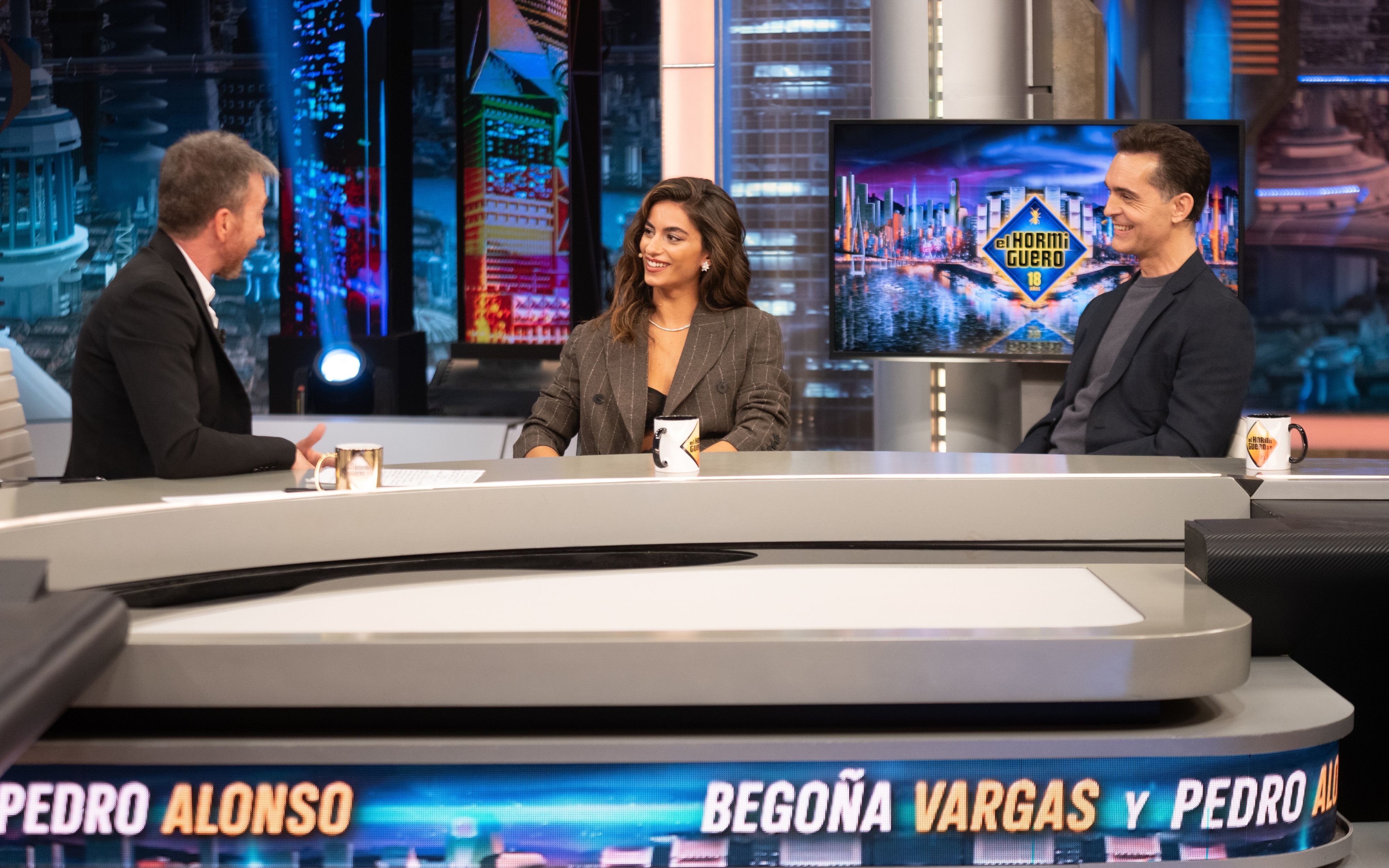 Begoña Vargas y Pedro Alonso junto a Pablo Motos en 'El hormiguero'