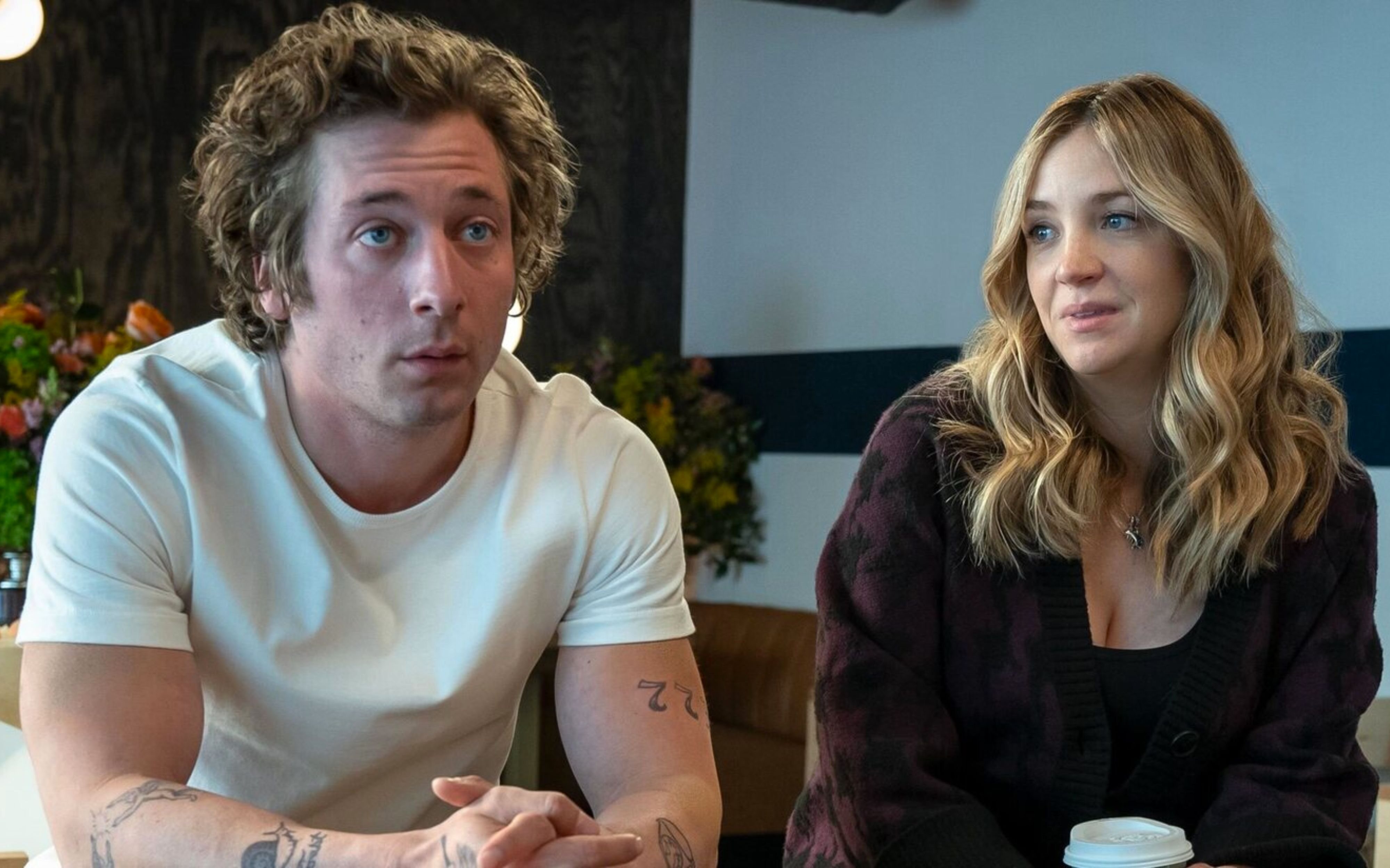 Jeremy Allen White y Abby Elliott en 'The Bear'