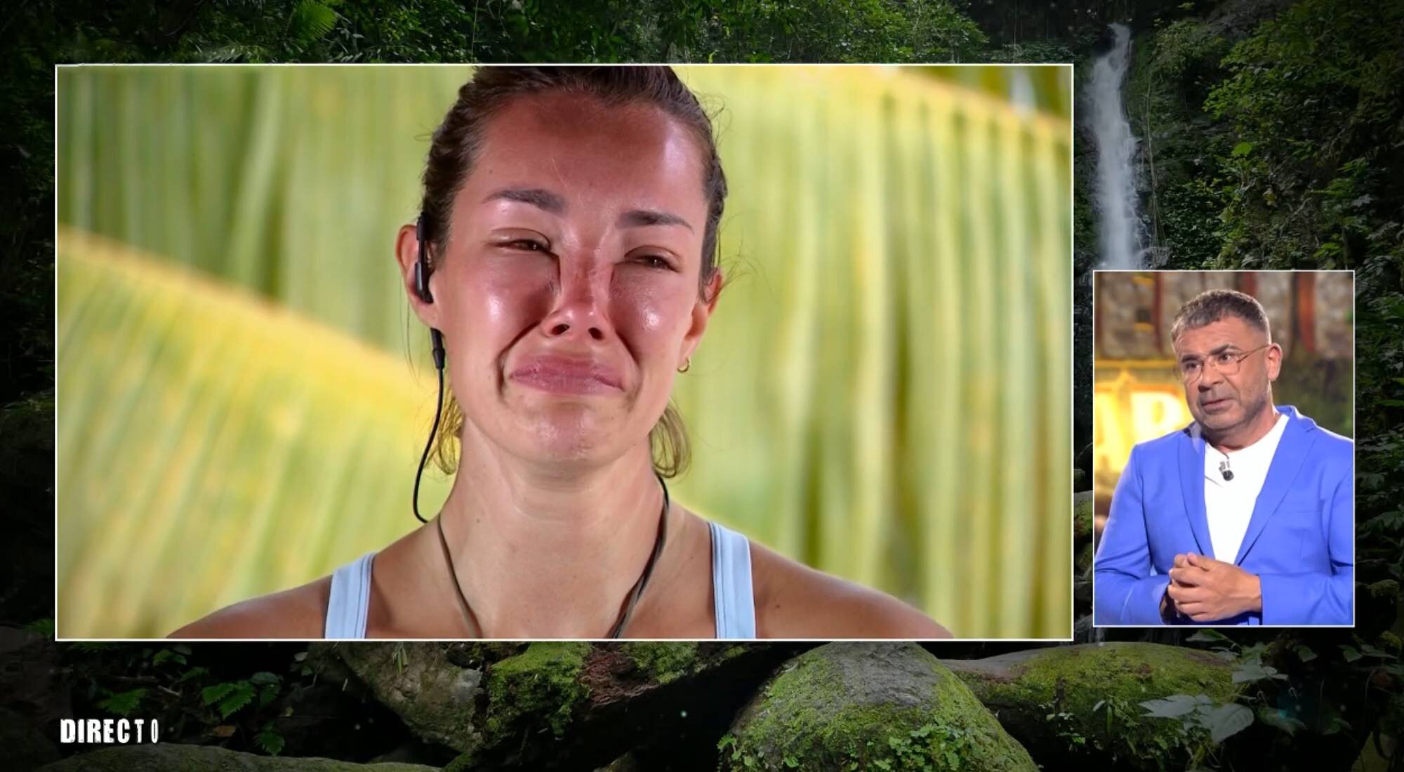 Adara rompe a llorar al conectar con Jorge Javier en la gala 2 de 'Supervivientes All Stars'