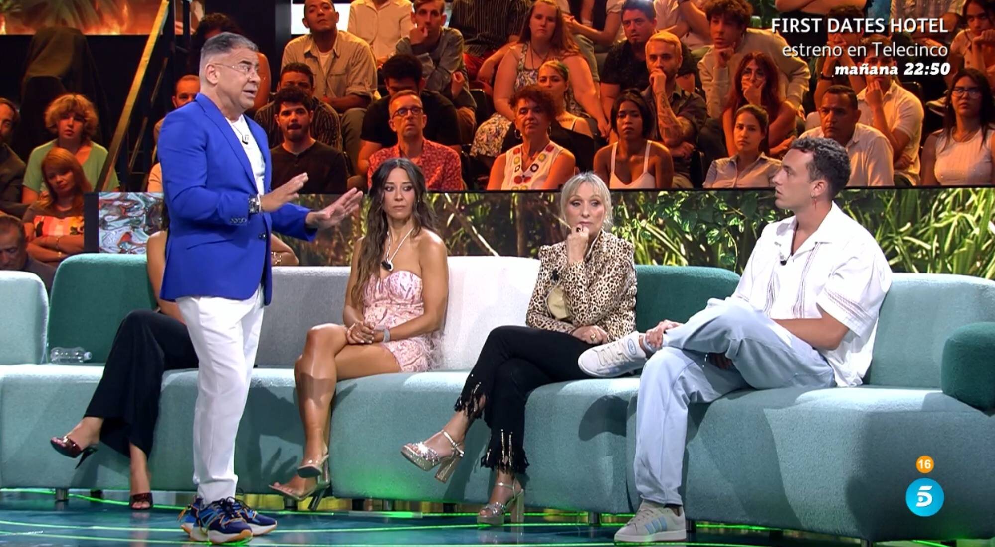 Jorge Javier defiende el castigo de Logan ante su defensor en 'Supervivientes All Stars'