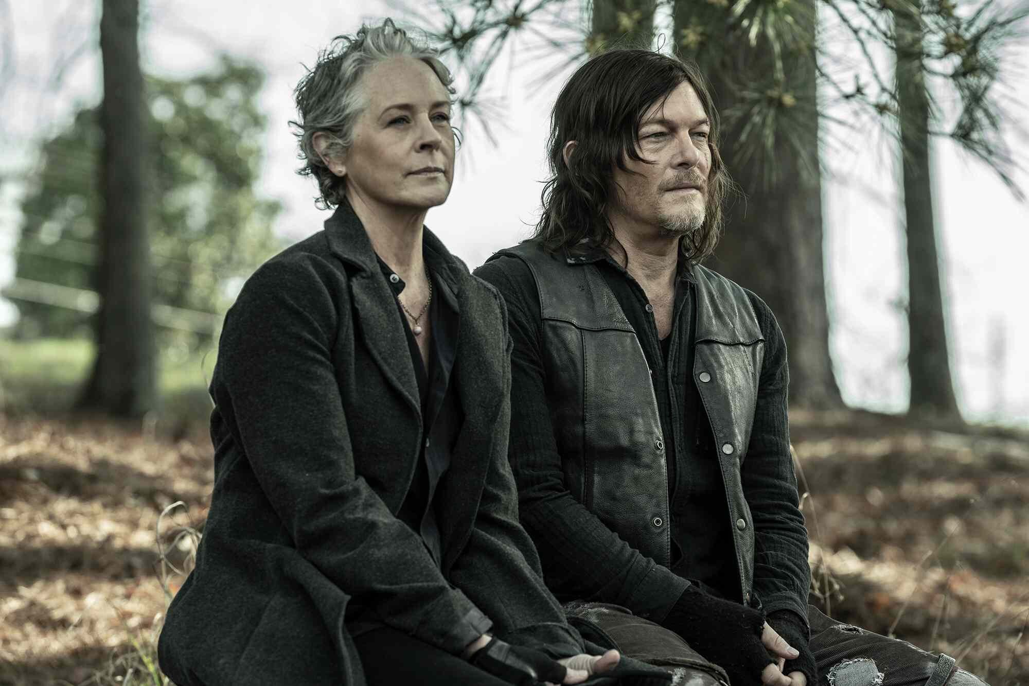 Melissa McBride y Norman Reedus en 'The Walking Dead: Daryl Dixon'