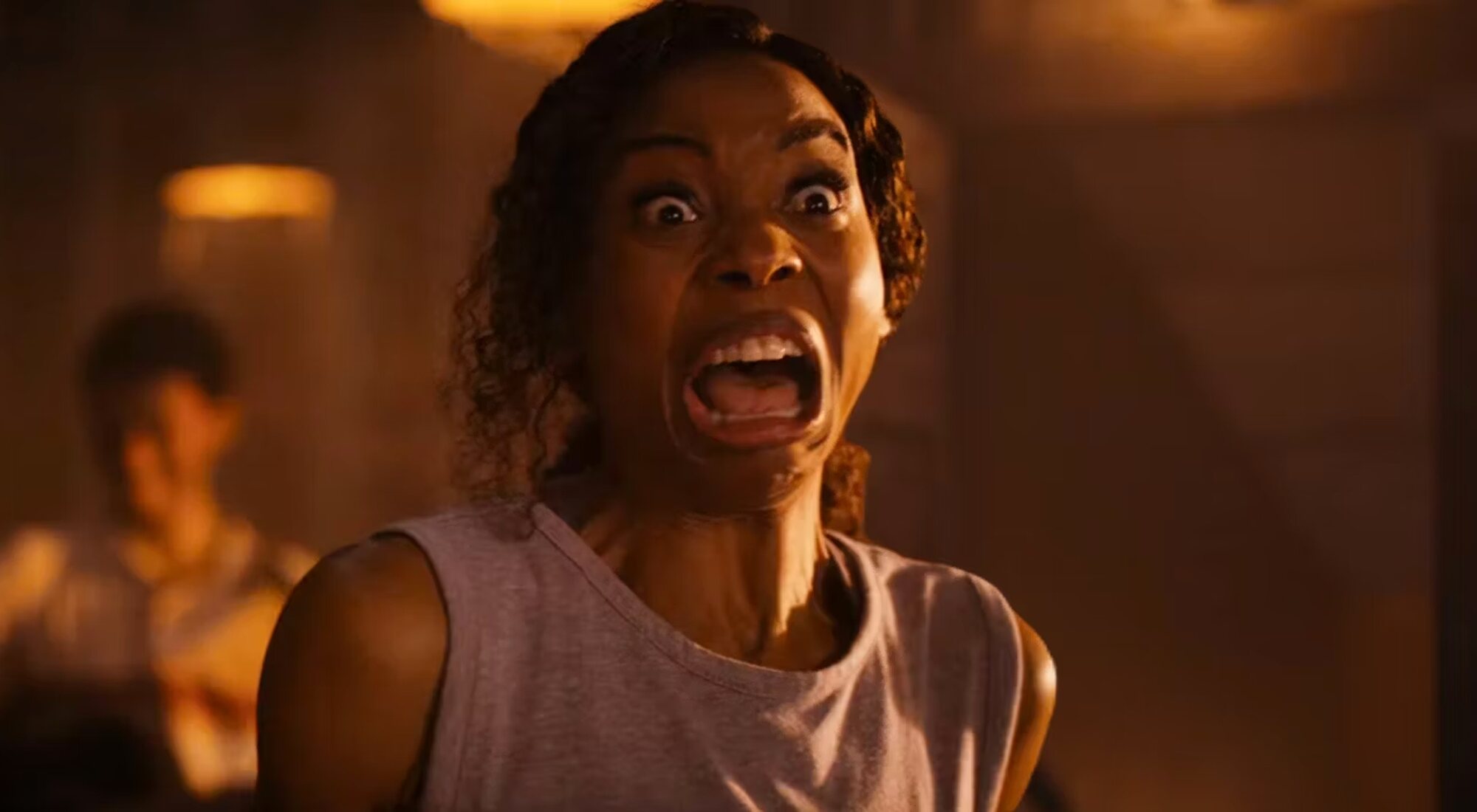 Erica Ash en 'Un fantasma anda suelto por casa'