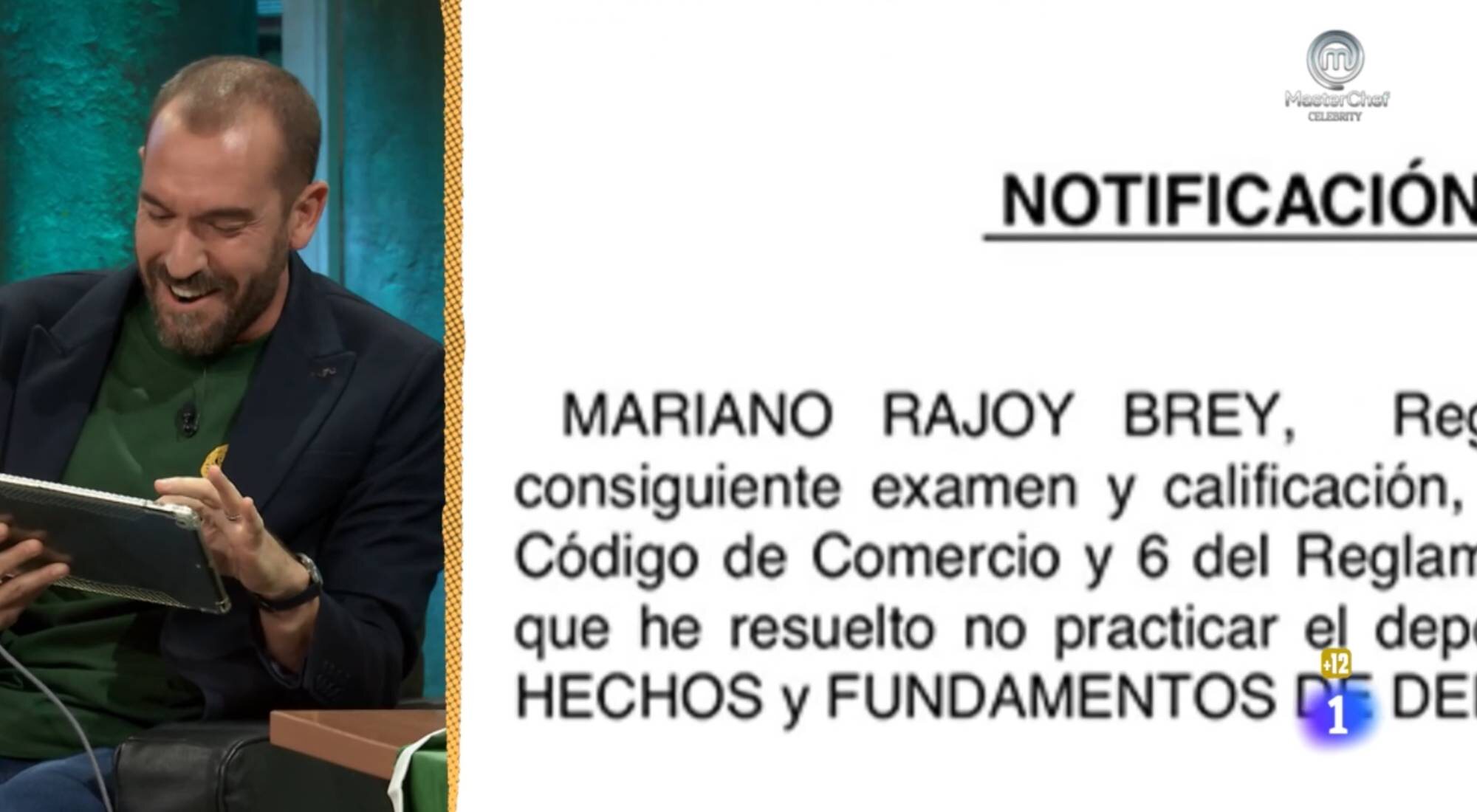 Jorge Ponce muestra el documento firmado por Mariano Rajoy en 'La revuelta'