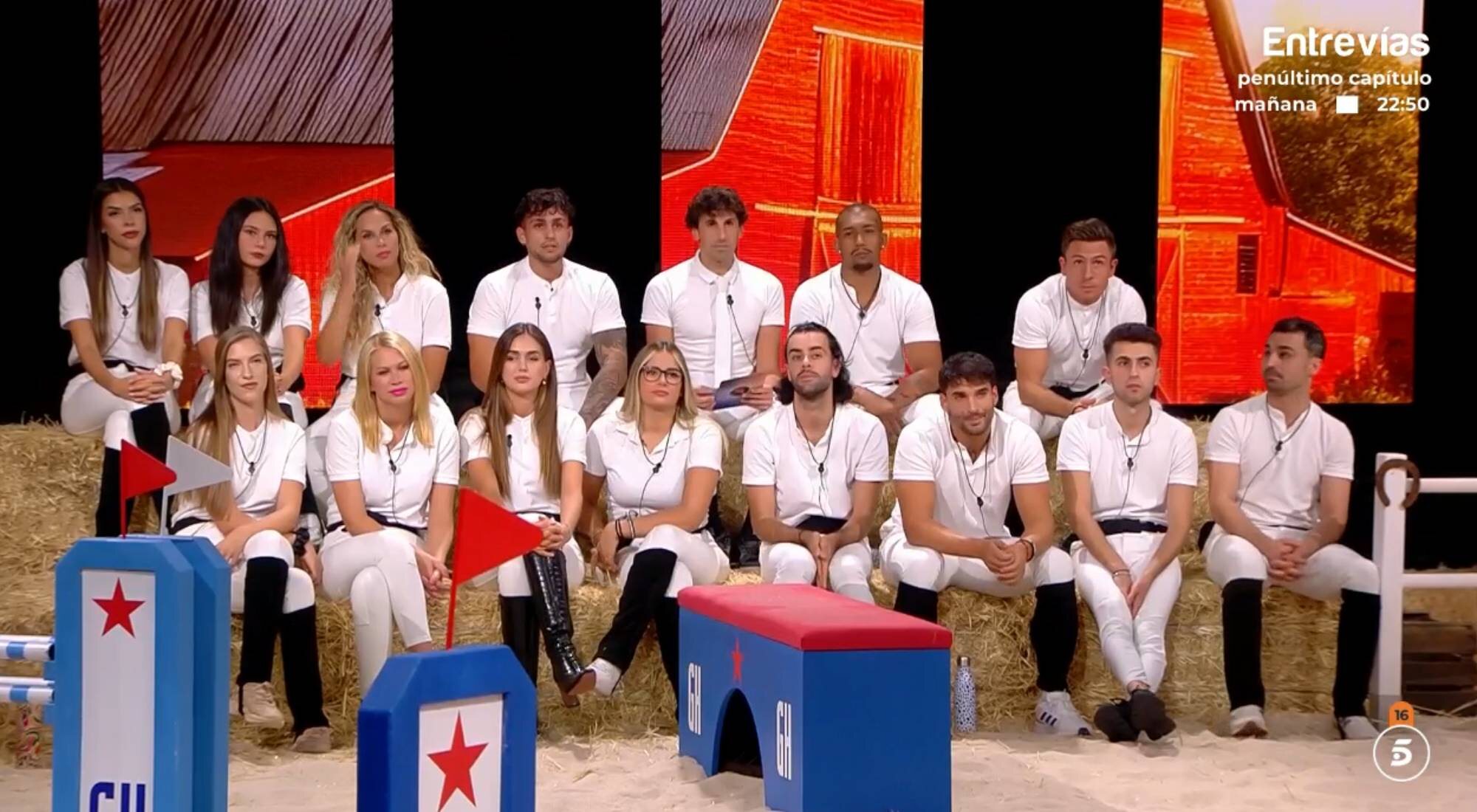 Los concursantes de 'Gran hermano 19', excepto Javier y Daniela, en la sexta gala del debate