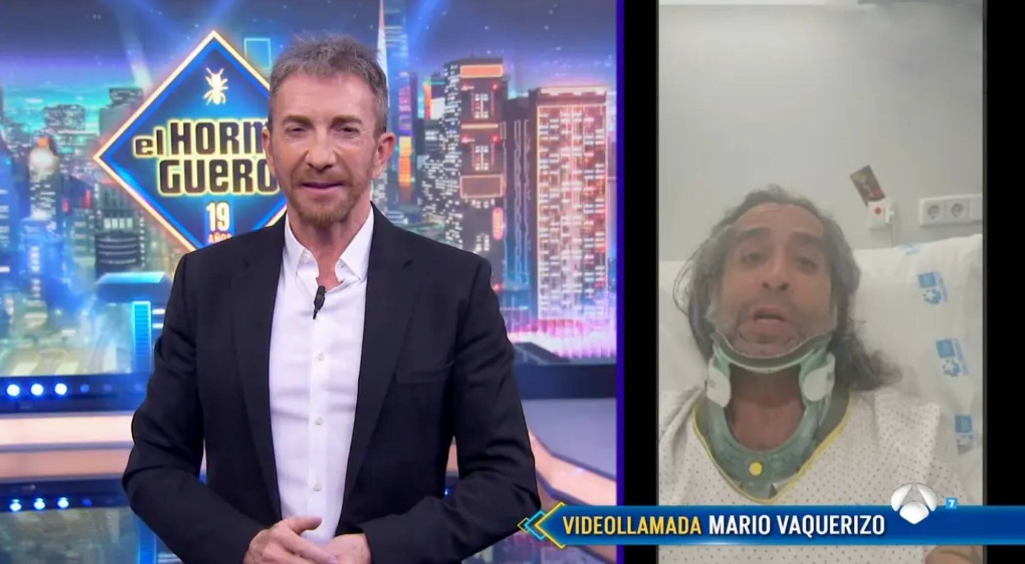 Pablo Motos habla con Mario Vaquerizo en 'El hormiguero'