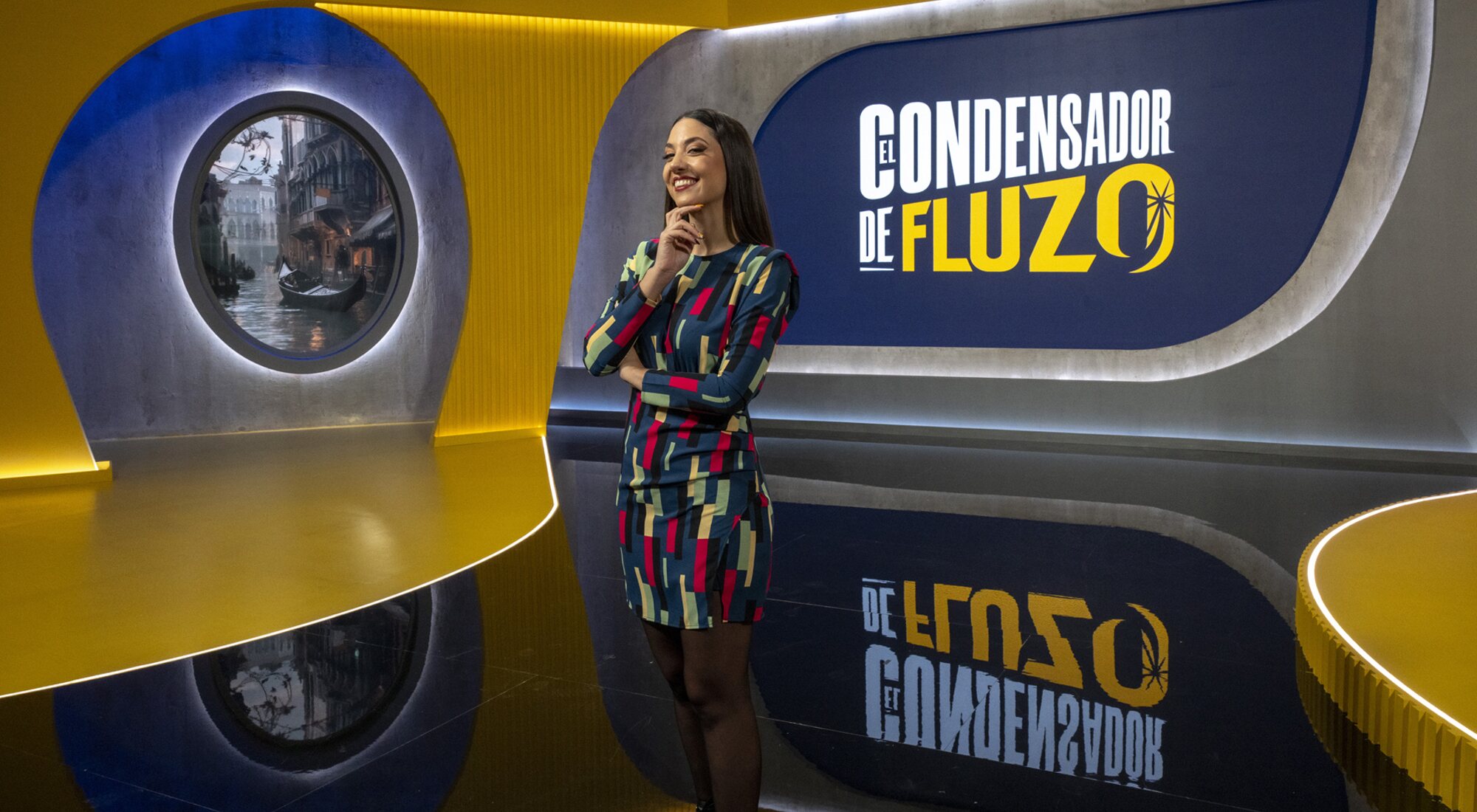 Maya Pixelskaya en el nuevo plató de 'El condensador de fluzo'