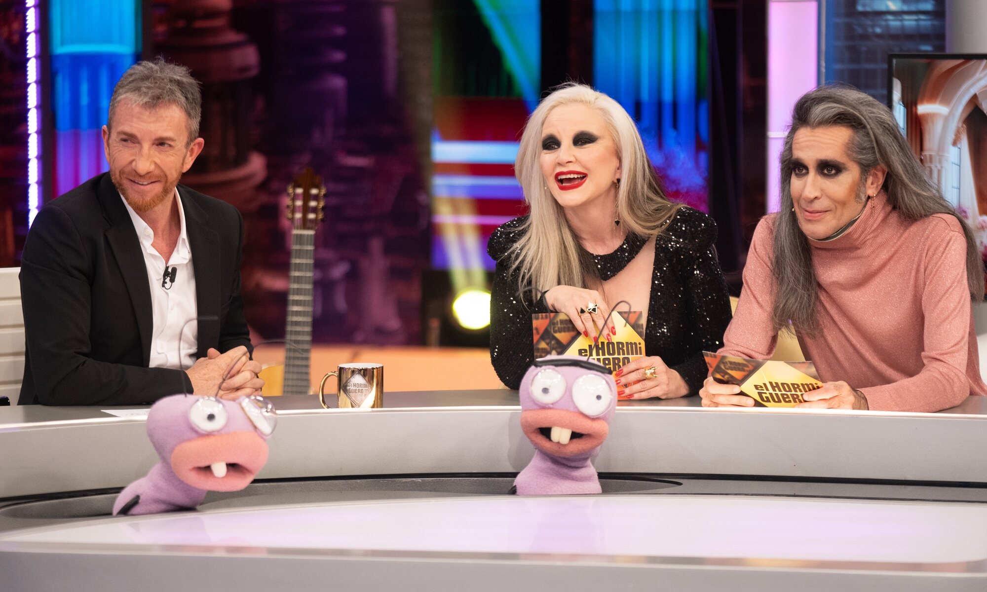 Pablo Motos, Alaska y Mario Vaquerizo, en 'El hormiguero'