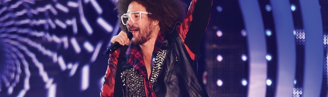 RedFoo apareció llevando la típica falda escocesa