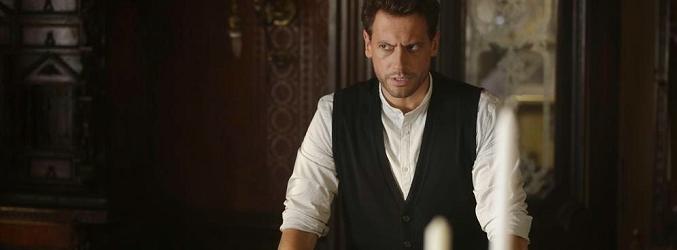 Ioan Gruffudd, protagonista de 'Forever', en una escena de la serie