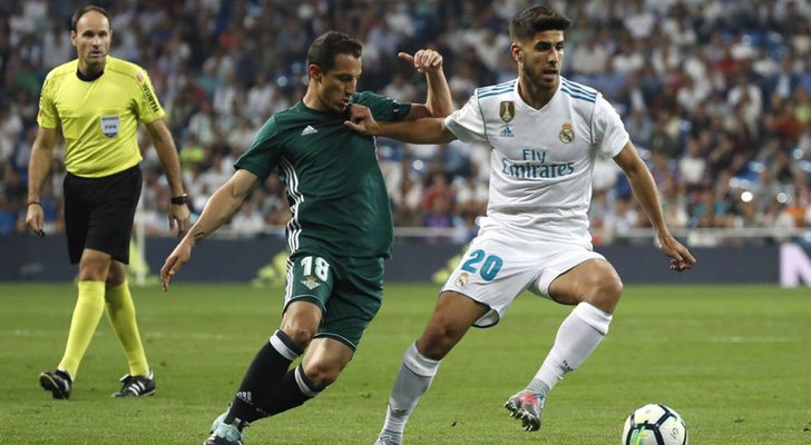 Imagen de un partido de La Liga entre el Real Madrid y el Betis