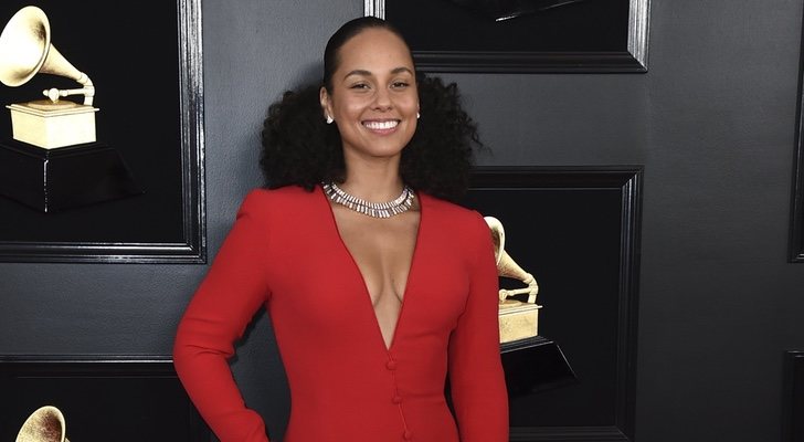 Alicia Keys en la alfombra roja de los Premios Grammy 2019