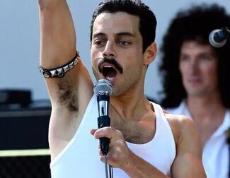 Freddie Mercury se une a una banda que lo catapultará al éxito en 'Bohemian Rhapsody'
