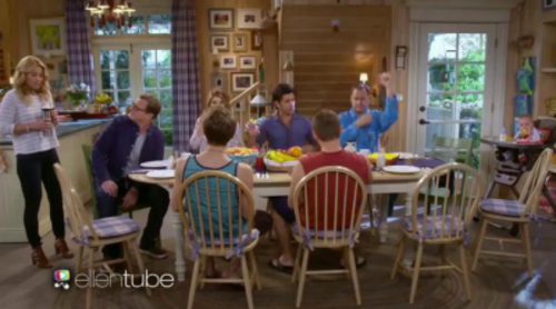 Primer tráiler completo de 'Madres forzosas' ('Fuller House') con el regreso de (casi) todos los Tanner