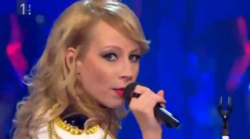 ManuElla interpreta "Blue and Red", la canción de Eslovenia en Eurovisión 2016