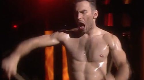 Mäns Zelmerlow y Petra Mede "Love Love Peace Peace", la actuación de Eurovisión 2016 que te perdiste por culpa de TVE