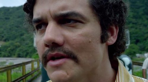 Aprende colombiano con 'Narcos': ¿Sabes qué significa la expresión "muy pilas"?