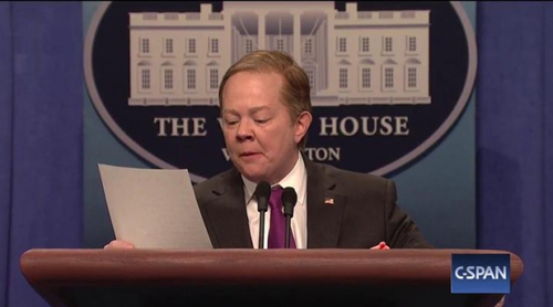 'Saturday Night Live': Melissa McCarthy imita de nuevo a Sean Spicer, secretario de prensa de Trump