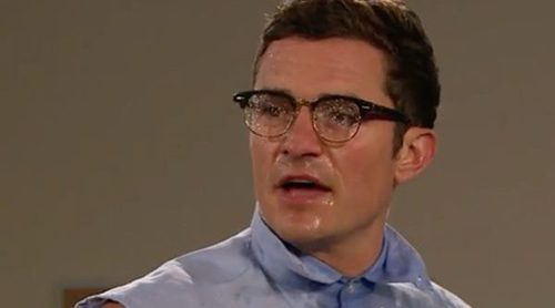 'The Late Late Show': Orlando Bloom, el único que sabe cómo encender un ordenador con sus armas de seducción