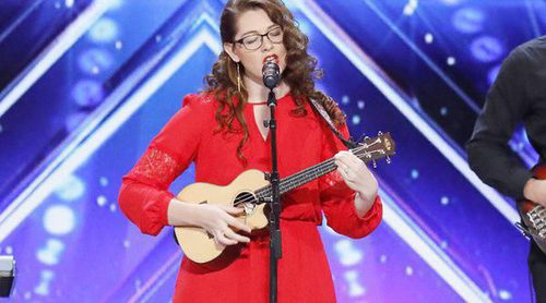 'America's Got Talent': Así es la actuación de Mandy Harvey, una mujer sorda que emocionó a Simon Cowell