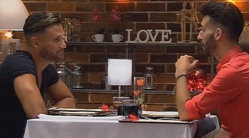 Llega a 'First Dates' el cuadrado amoroso gay más cómico de la historia del programa