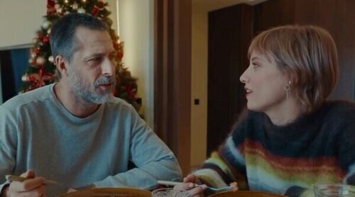 El tierno y navideño reencuentro de 'Los hombres de Paco' con Michelle Jenner y Hugo Silva