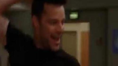 Ricky Martin canta y baila "I'm sexy and I know it" en su intervención en 'Glee'