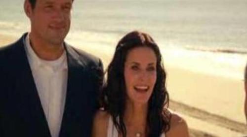 La boda de Grayson y Jules en 'Cougar Town', este domingo en Cosmopolitan