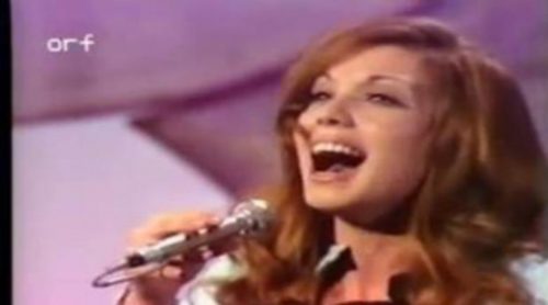 Karina con "En un mundo nuevo", representante de España en Eurovisión 1971